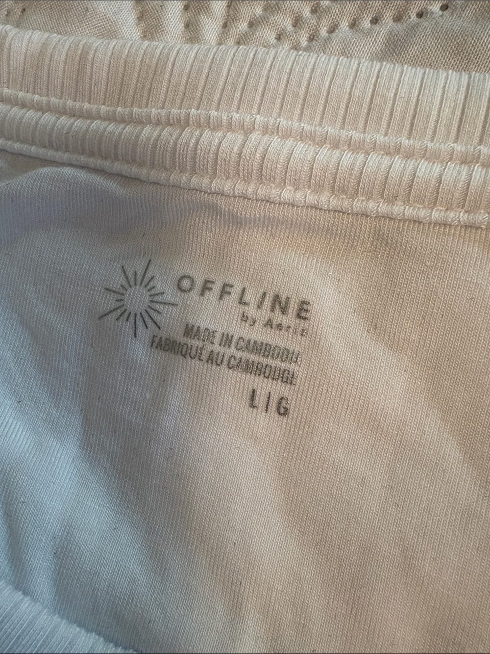 NWOT! Offline by Aerie White Tank with Built In Bra - Picture 3 of 5
